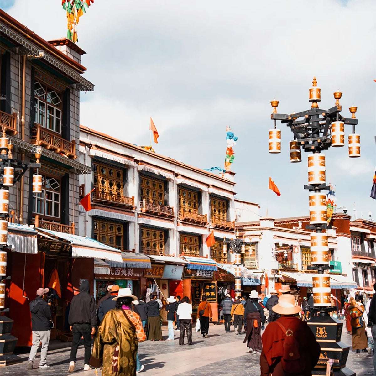 Touching the Clouds：Spiritual Journey to Tibet【7-Day/Shared Group Tour/2-12 pax】