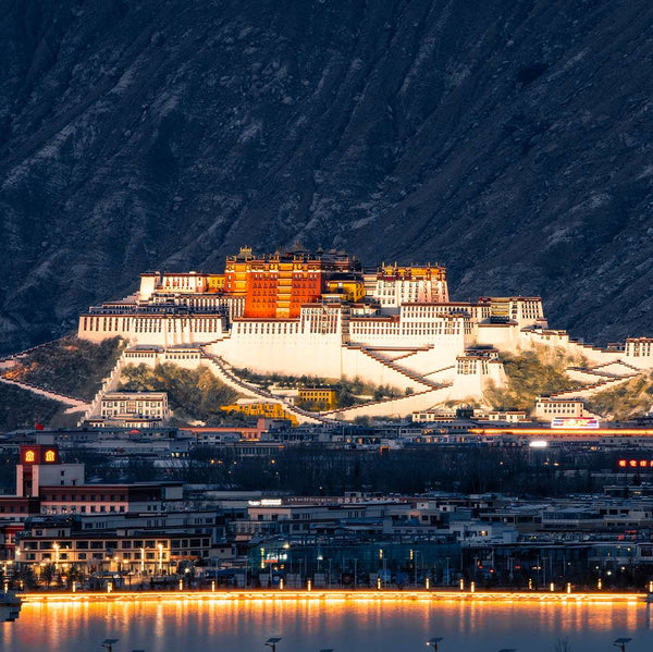 Touching the Clouds：Spiritual Journey to Tibet【7-Day/Shared Group Tour/2-12 pax】