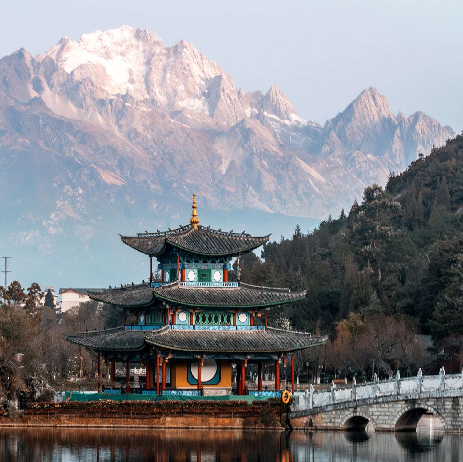 yunnan_black_loong_pool_park_1